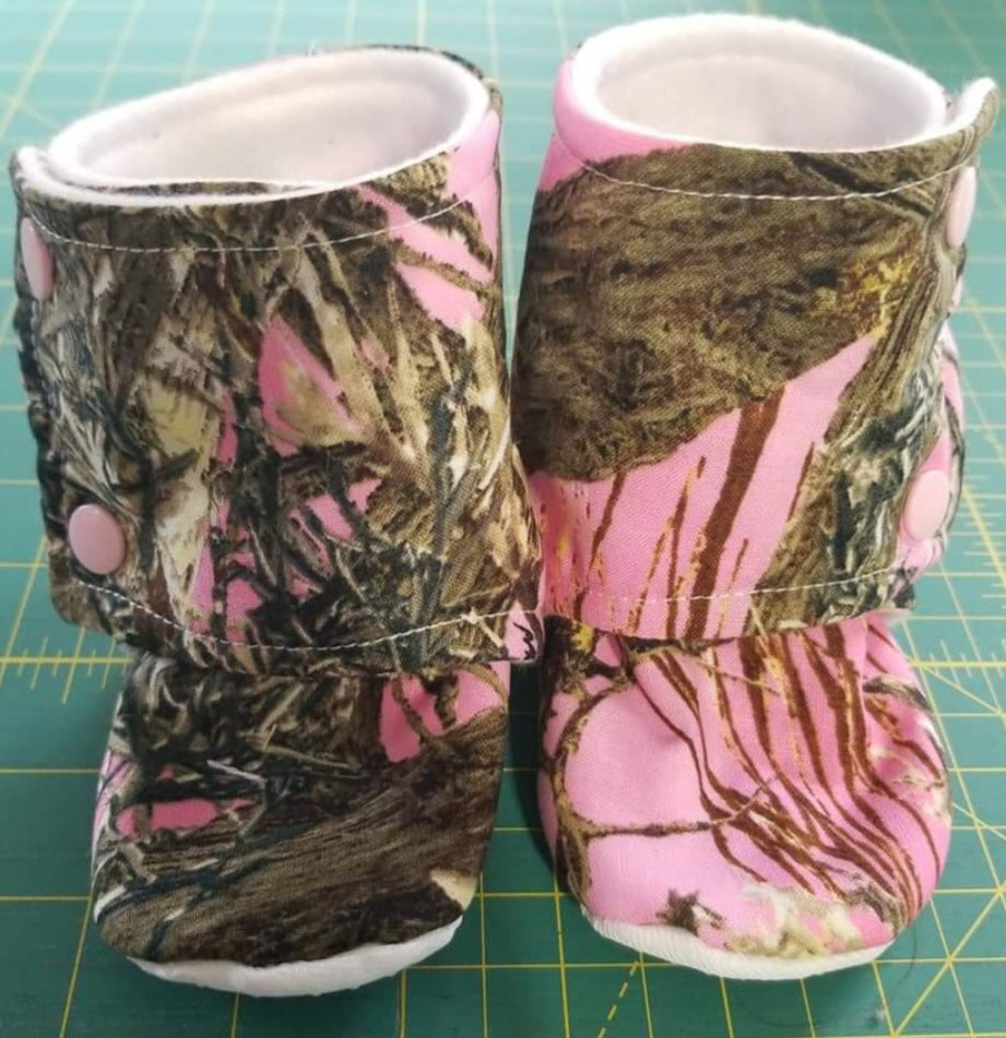 Stay-on Booties